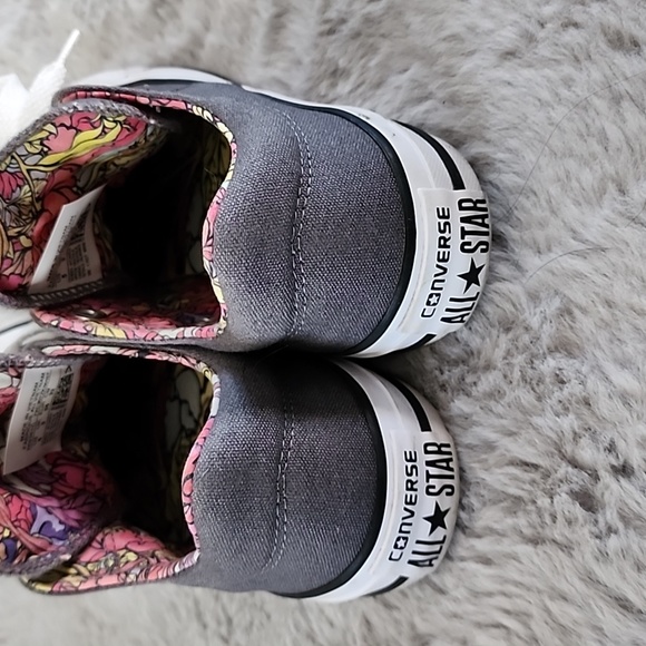 Converse  girls 5 EUC BARLEY WORN - Picture 6 of 8